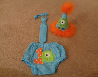 One Eyed Fuzzy Monster Bloomers Tie and Hat Set