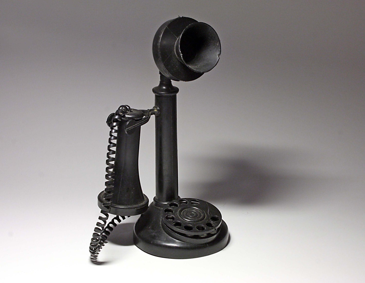 old telephone toy