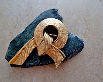 Napier Ribbon Brooch, Vintage Brooch, Gold Brooch