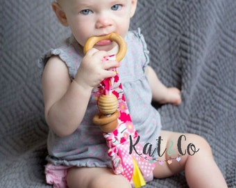 Natural maple teething ring and organic fabric. Can be personalized. You choose organic fabric