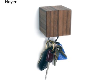 KUBE, wall mounted magnetic key holder (walnut, mahogany, birch)