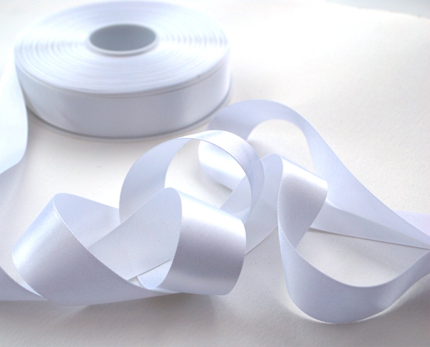 white-satin-ribbon-25mm-1-inch-width-berisfords-shade-no-1