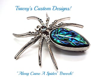 Broche Araignée Fantaisie Blanche Et Grise - Unisexe, Idée Cadeau Originale, Neuf Avec étiquette