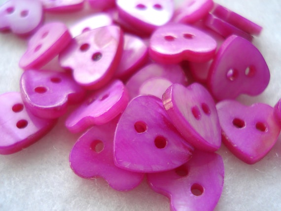 10mm Fuschia Pink Heart Shape Shell Buttons Pack Of 30 Deep