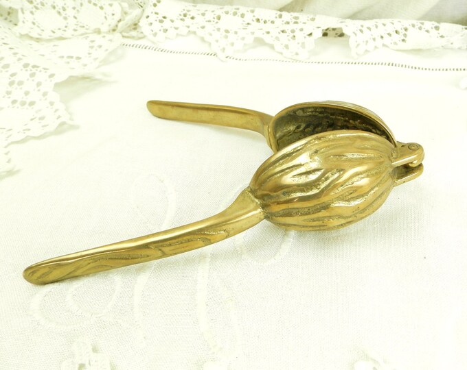 Brass Nut Cracker in the Shape of a Walnut / Retro Vintage Home Interior / Man Cave / French Country Decor / Mid Century Dinning / Cooking Brass Nut Cracker in the Shape of a Walnut / Retro Vintage Home Interior / Man Cave / French Country Decor / Mid Century Dinning / Cooking