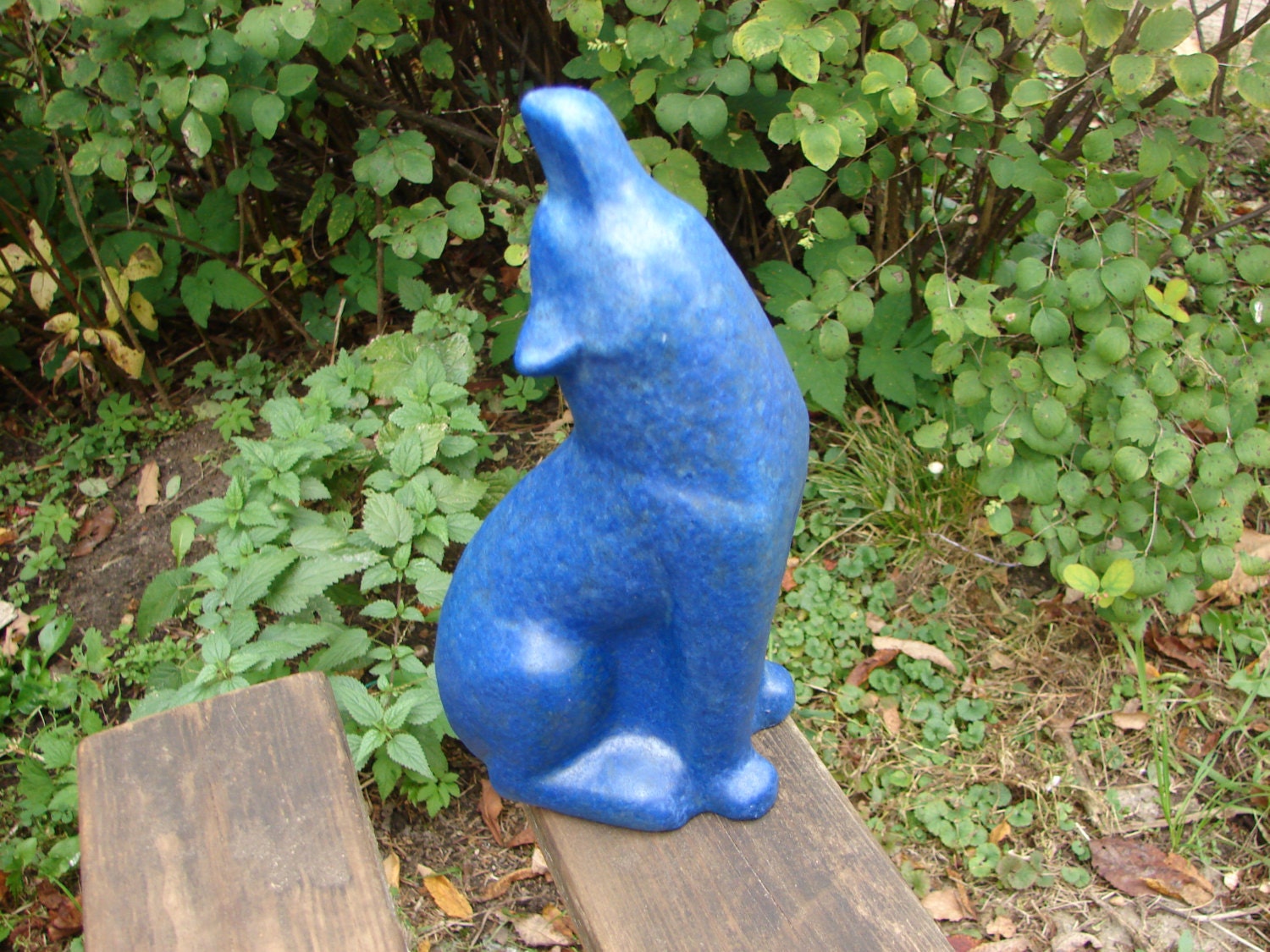 ceramic wolf statue
