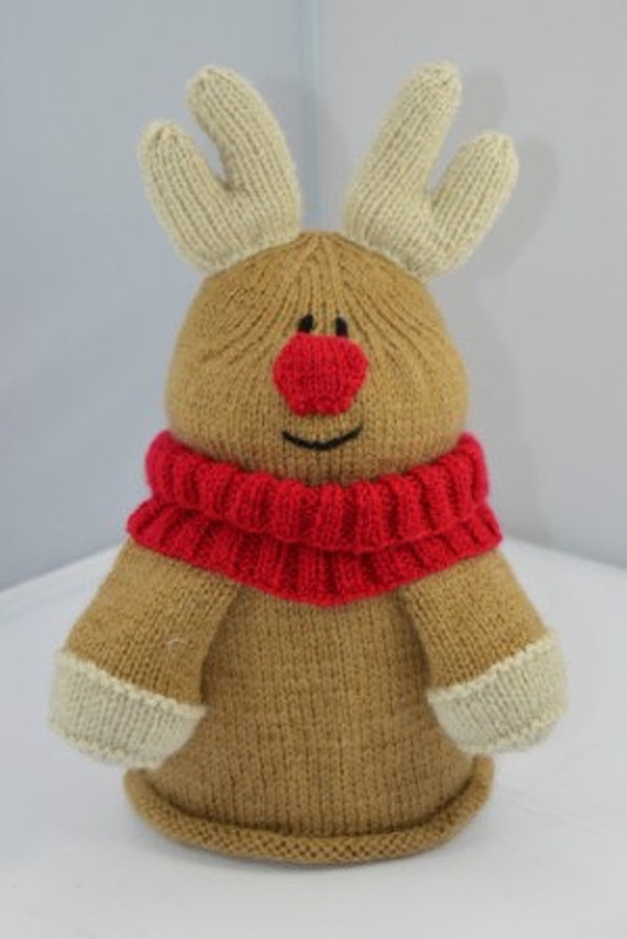 KNITTING PATTERN Reindeer Toilet Roll Cover Knitting Pattern