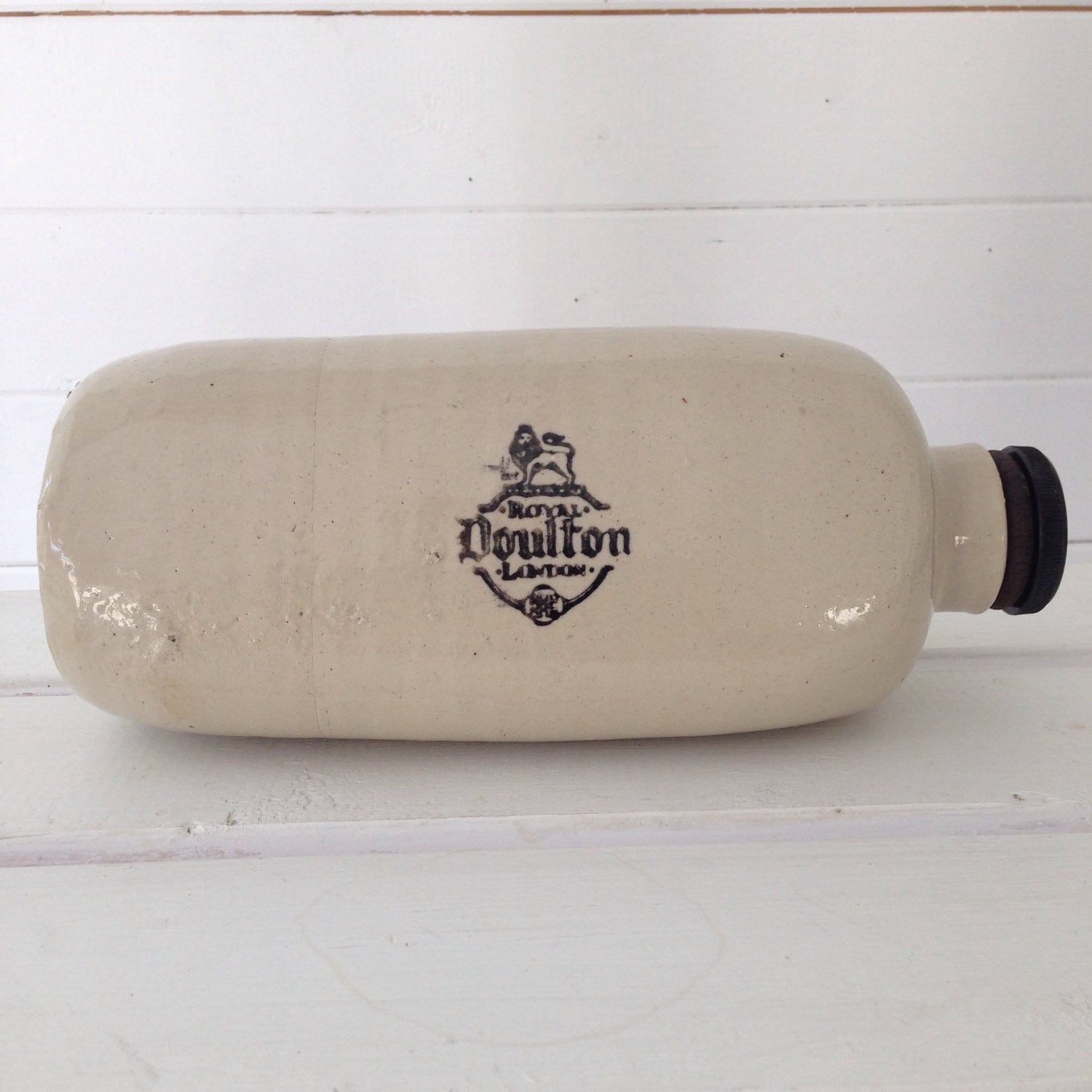 Royal Doulton Hot Water bottle glazed Stoneware ceramic Beige