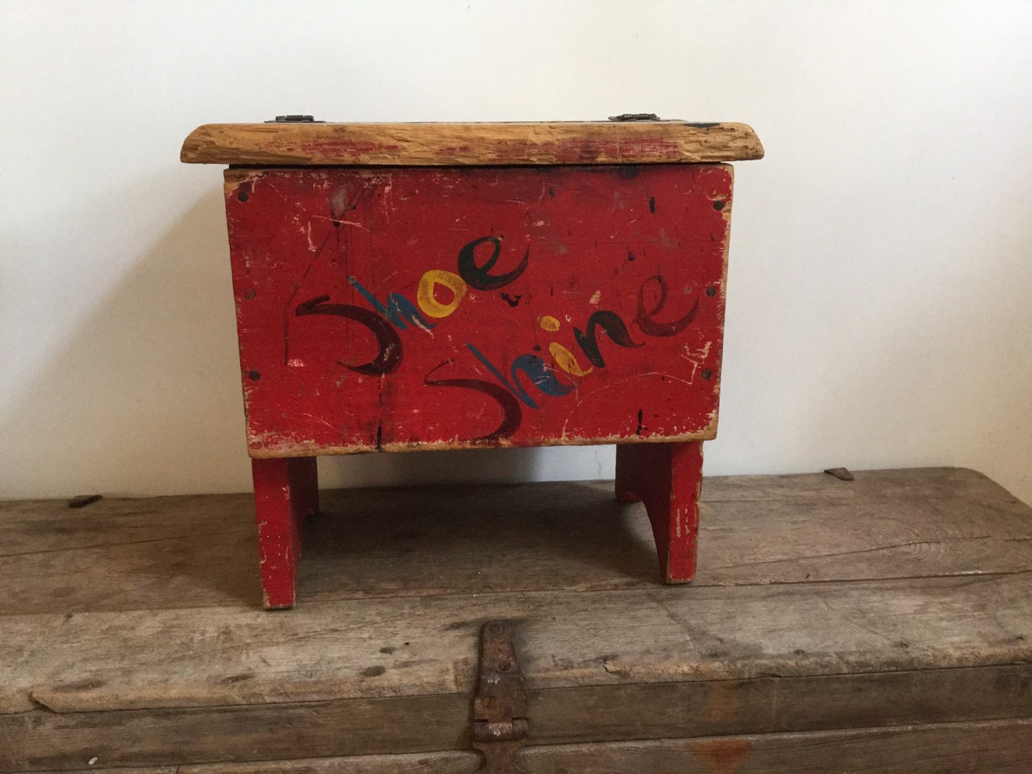 shoe polish storage box