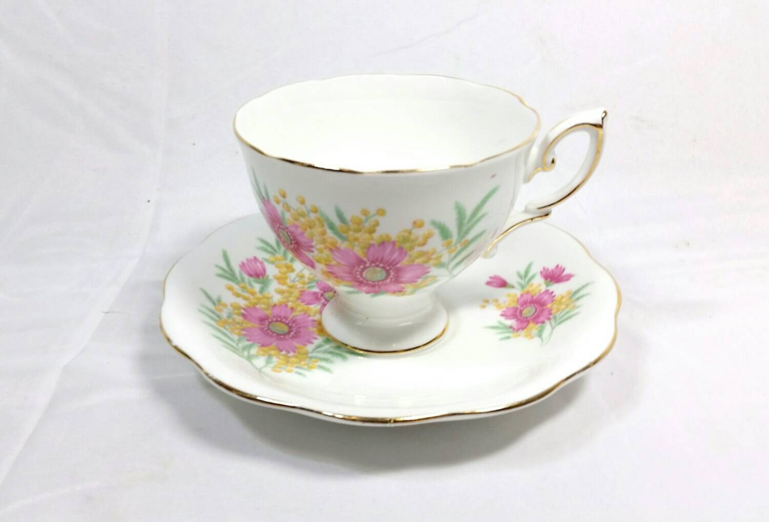Vintage Royal Standard Fine Bone China England Teacup and