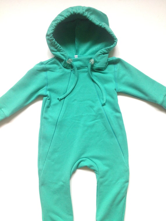 Baby sweatsuit turquise blue baby jumpsuit baby hooded by EcoEmi