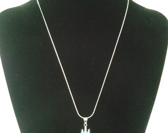Pendentif serti d'une Turquoise & Chaîne argent 925 ***Expédition gratuite Canada***