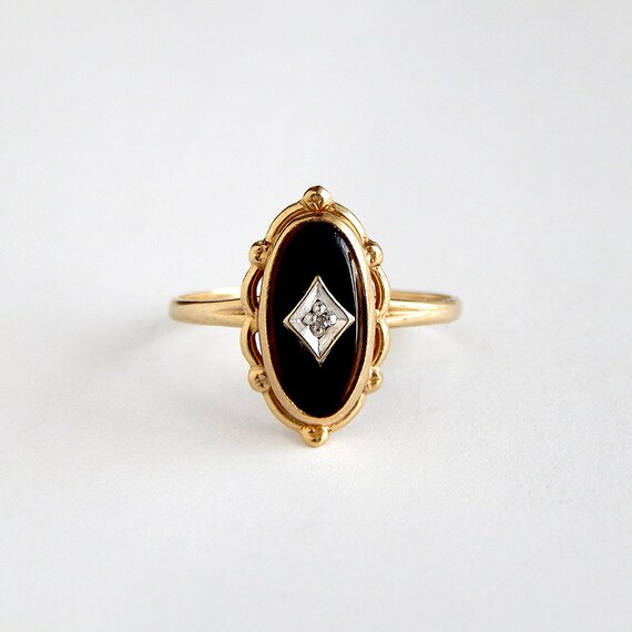 Onyx and Diamond Ring 10k yellow gold size 5.75 PSCO ring