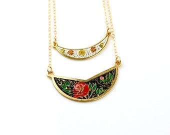 Vintage Collar Red Rose Necklace, Summer Jewelry, Small Flower Pendant, Layering Rose Jewelry Cloisonné, Boho Chic Necklace