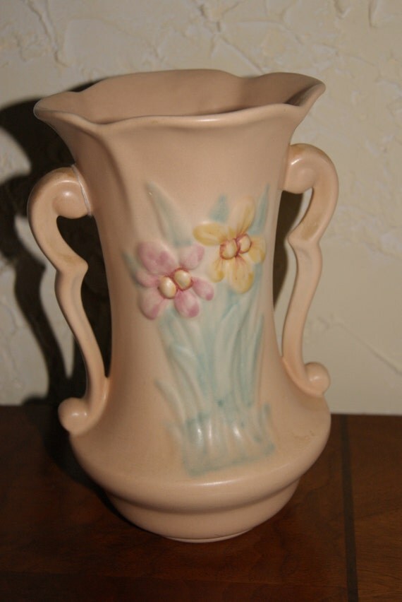 Download Vintage Hull Two Handled Pottery Vase IRIS Pattern Cream Color