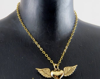 Kawaii Winged Heart Necklace Heart with Angel Wings Cute
