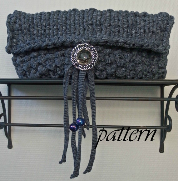 T Shirt Yarn Clutch Pattern | knitting pattern t shirt yarn clutch with by T Shirt Yarn Clutch Pattern | knitting pattern t shirt yarn clutch with by
