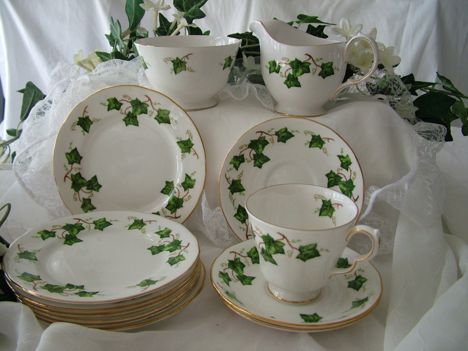 Colclough Ivy Leaf English bone china partial tea set mix