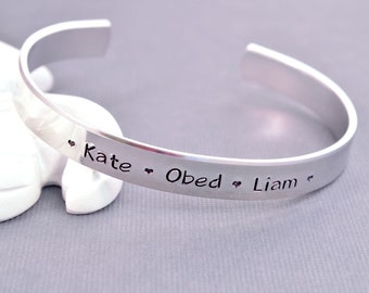 Personalized Cuff Bracelet, Family Names, Mother's Bracelet, Aluminum Brag Bracelet Hand Stamped