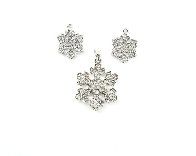 Sweet Silver-tone Snowflake Charms and Pendant Rhinestones Set