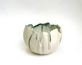 hand built porcelain bowl ... balloon bowl ... matte
