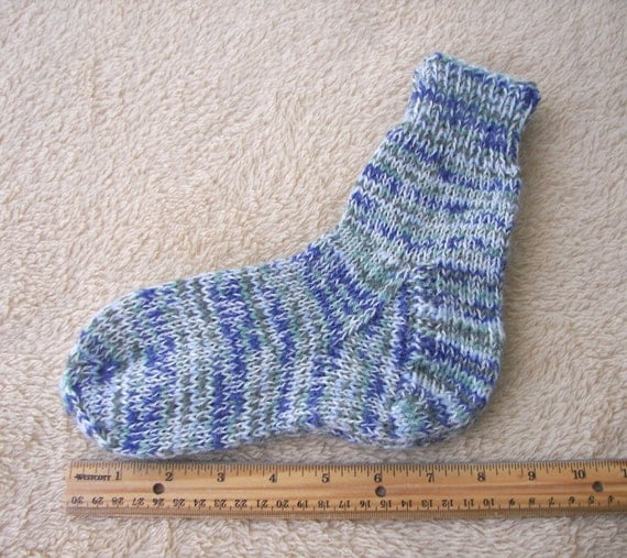 AQUAMARINE: Hand Knit Seamless Socks in Superwash Merino Wool