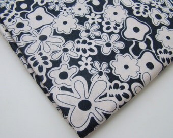 Luella Doss Hot Flash Posies Tan Fabric, OOP Fabric, Fat Quarter
