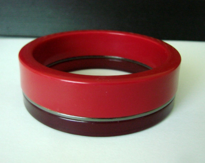 Modernist Stacked Lucite Bangle Bracelet / Brick Red / Cranberry / Layered / Vintage Jewelry / Jewelry / Jewellery