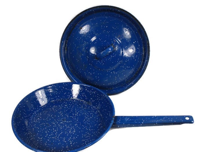 Vintage Blue Enamel Fry Pan Mid Century Retro Shabby Chic