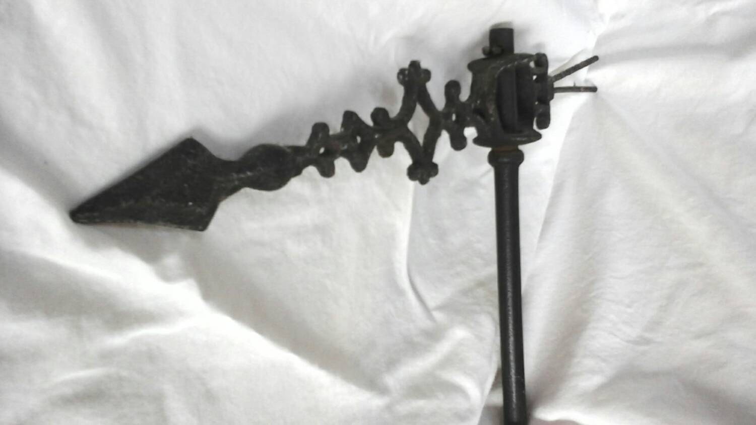 Antique lightning rod cast iron lightning rod arrow