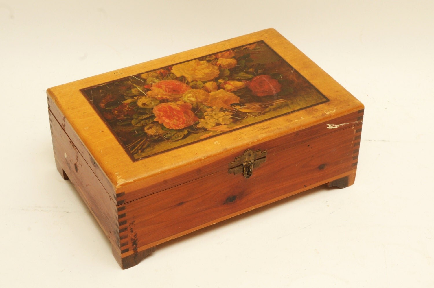 Dovetailed Roses Trinket Box Wood – Haute Juice