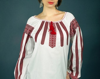Vyshyvanka Women's. Ukrainian embroidered women's blouse. Ukrainian clothes. Ethnic sorochka. Ukrainian embroidery ethnique women's blouse