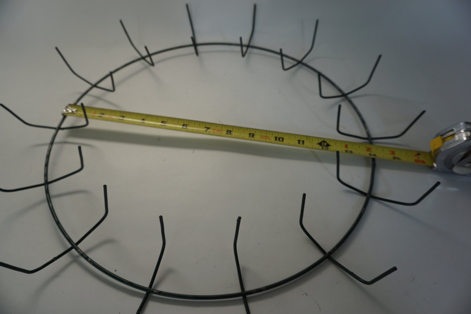 Round Metal WREATH RING Pinch Clamp Wreath Support Wreath