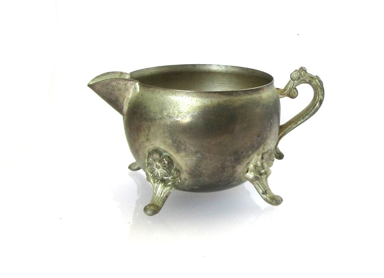 Vintage creamer. Milk jug. Milk pitcher. Silver creamer. Footed creamer