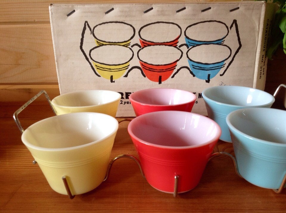 JAJ Pyrex Opal Baking Set ramekins or custard cups with metal