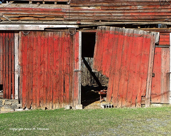 Barn Doors - Red Barn Doors - Wagon Doors - Old Barn Doors - Americana ...