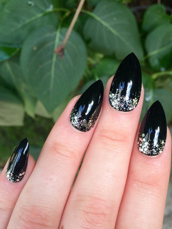 fake-nails-stiletto-nails-glitter-nails-black-press-on-nails