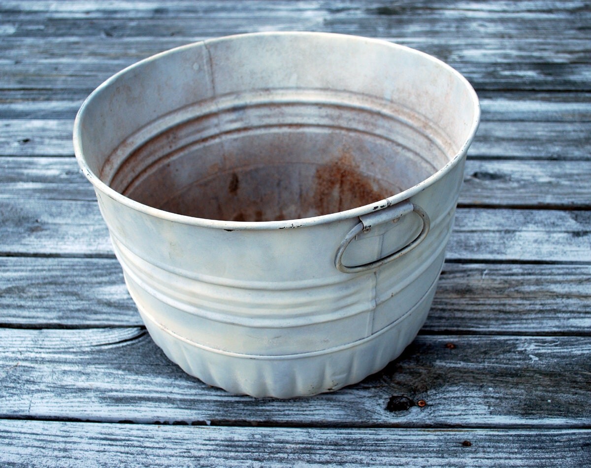 Large Vintage Farm Galvanized Metal Wash Tub Bucket Haute Juice