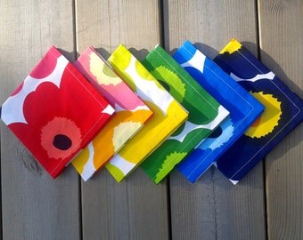 Cloth napkins made from Marimekko fabric Unikko, modern table or picnic napkins, floral dinner napkins, reusable cotton napkins set