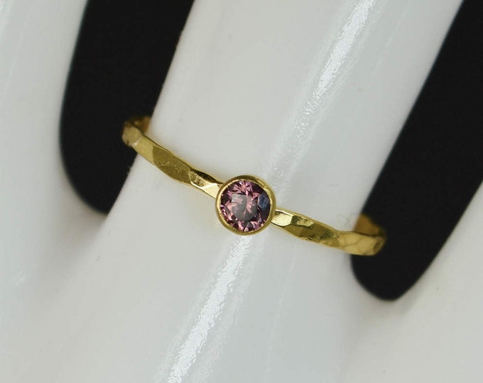 Dainty Solid 14k Gold Alexandrite Ring, 3mm gold solitaire, solitaire ring, real gold, June Birthstone, Mothers RIng, Solid gold band, gold