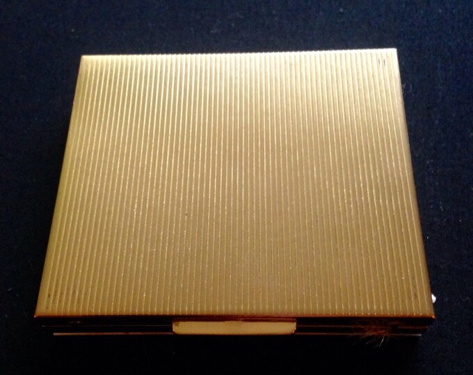 Storewide 25% Off SALE Vintage Mother Of Pearl Designer Makeup Compact By Pearl Case Co. Featuring Inlaid Design