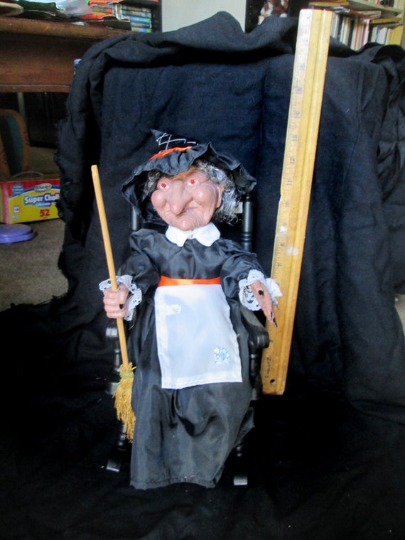 Halloween Vintage electronic Animated witch in a rocking chair