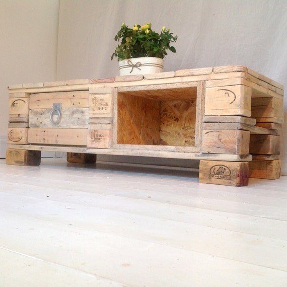Coffee Table TV Stand with Storage. Modern Recycled Pallet Wood Side 