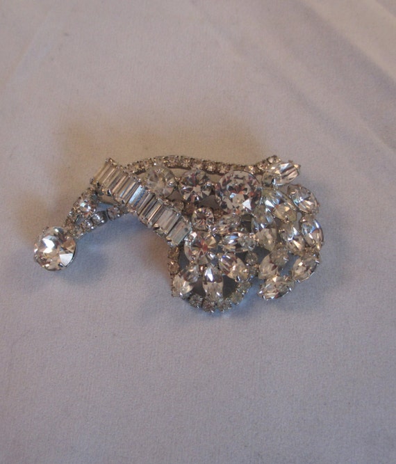 Vintage Weiss Rhinestone Brooch gorgeous # Vintage Möbel Weiss Vintage Weiss Rhinestone Brooch gorgeous # Vintage Möbel Weiss