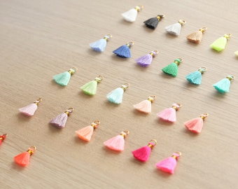 10 pcs of Mini Tassels DIY Craft Supplies Jewelry tassels Chunky tassel Short Boho tassels Small tassels Fringe Trim - 18 mm