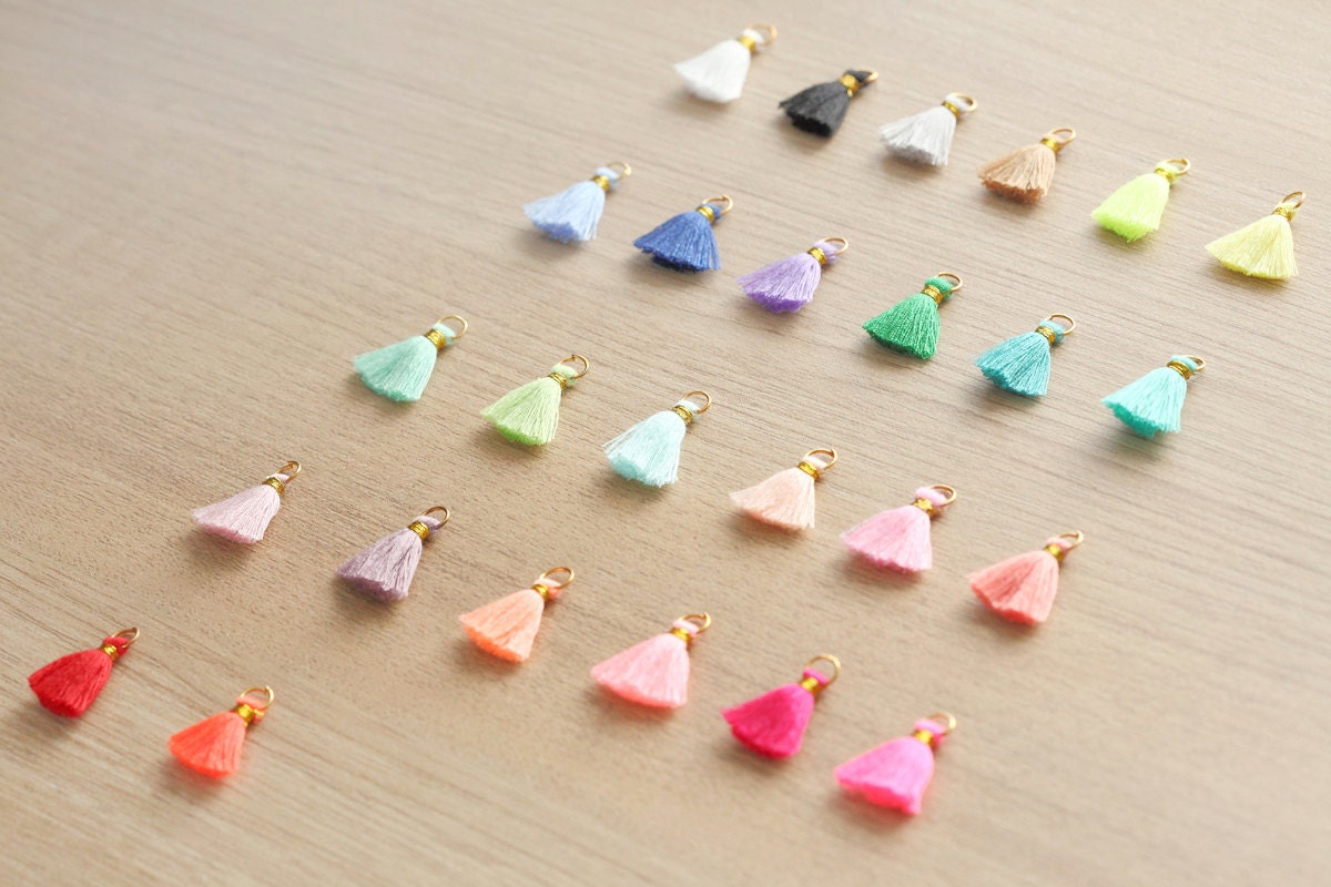 10 pcs of Mini Tassels DIY Craft Supplies Jewelry tassels