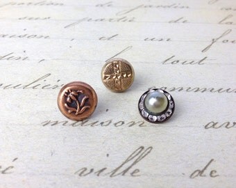 3 Small Antique Metal Buttons 11 mm
