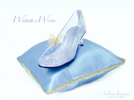 free clip art cinderella glass slipper - photo #47