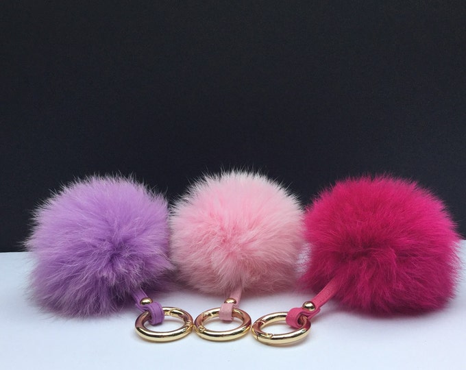 Fur bag charm, fur pom pom keychain, fur ballkeyring purse pendant in hot pink