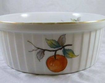 Large White Ramekin, Oven to Table Casserole Dish, Decorate Peach Motif Ramekin